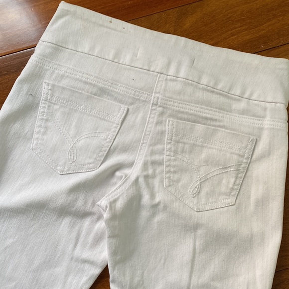 The Original Comfort Straight Leg Slim Jeans - Picture 8 of 8